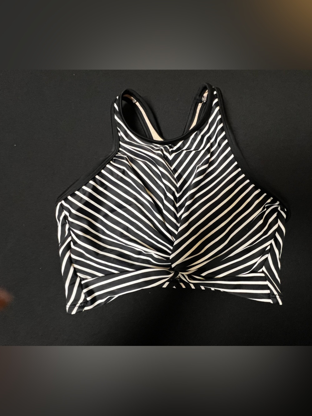 KONA SOL STRIPED BLACK & WHITE TWIST FRONT HALTER W/ADJ STRAPS   SZ SMALL